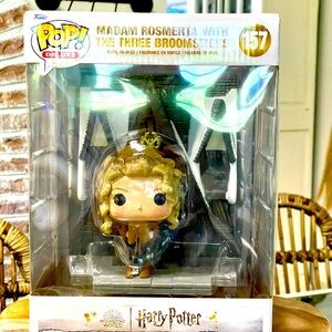 Funko Pop! DelHarry Potter - Madam Rosmerta With Three
BroomSticks